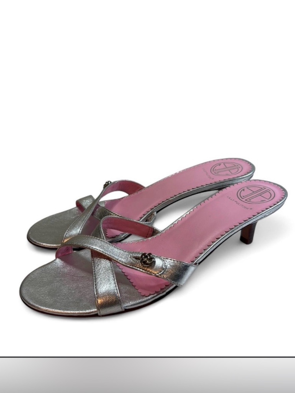Lilly Pulitzer Silver Leather
Sandals size 9.5